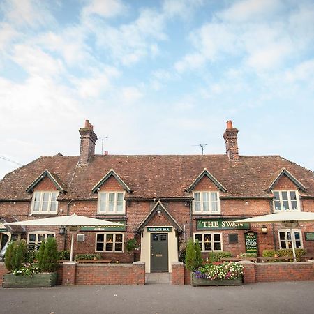 Swan, Thatcham By Marston'S Inns Exterior foto